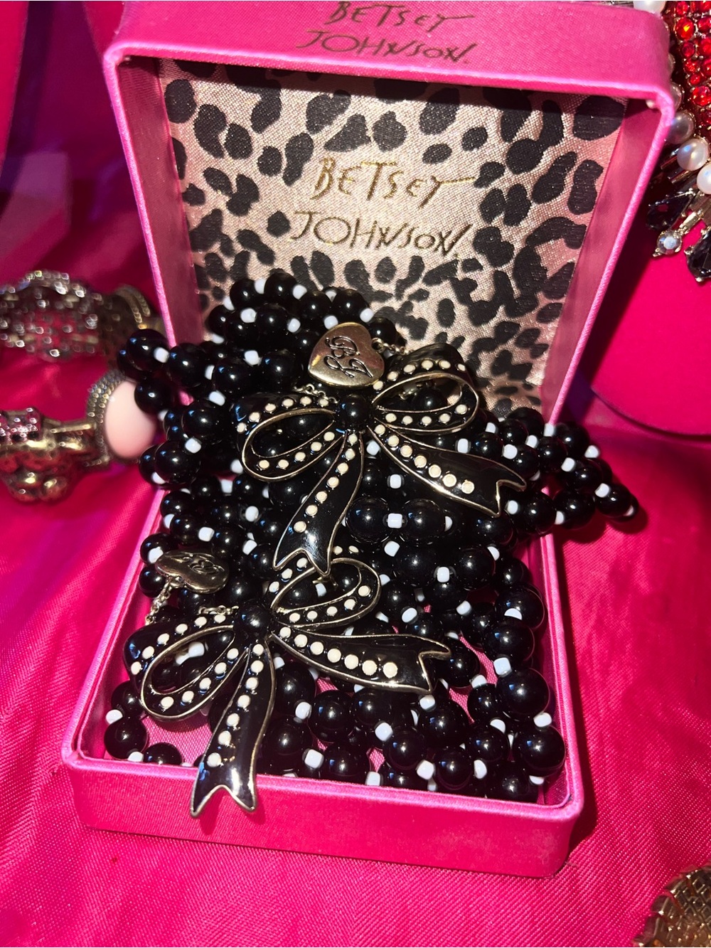 Betsey Johnson Set of 2 Matching Vintage Beaded Bracelet’s with Bow Pin